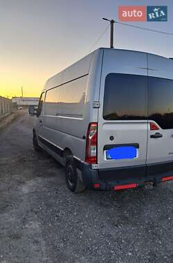 Другие грузовики Renault Master 2015 в 