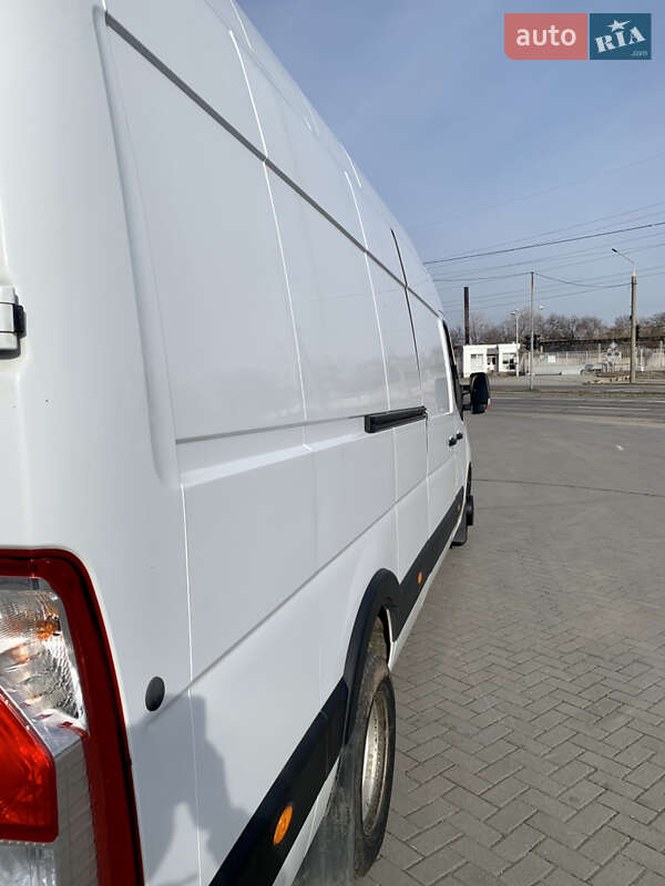 Вантажний фургон Renault Master 2020 в Запоріжжі