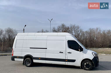 Грузовой фургон Renault Master 2020 в 