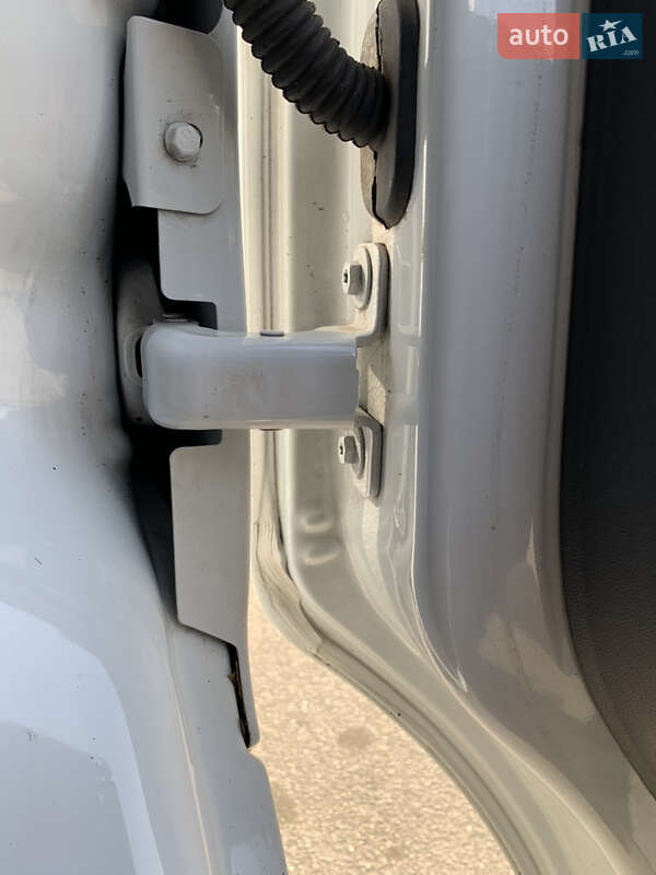 Вантажний фургон Renault Master 2020 в Запоріжжі