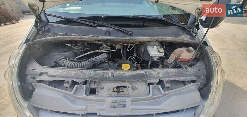 Вантажний фургон Renault Master 2014 в Дніпрі