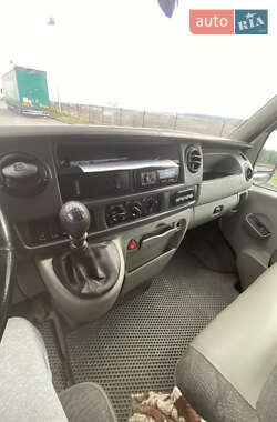 Грузопассажирский фургон Renault Master 2005 в 
