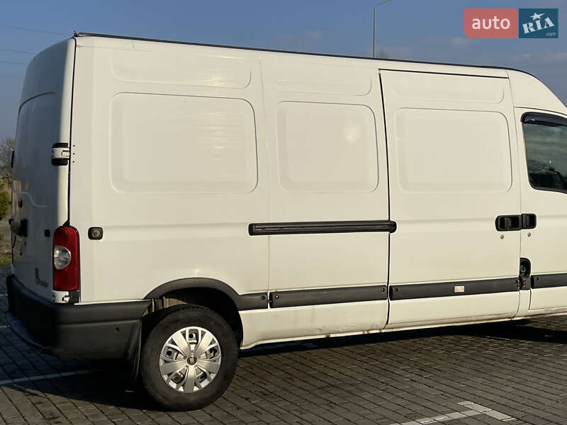 Грузовой фургон Renault Master 2008 в Торчине