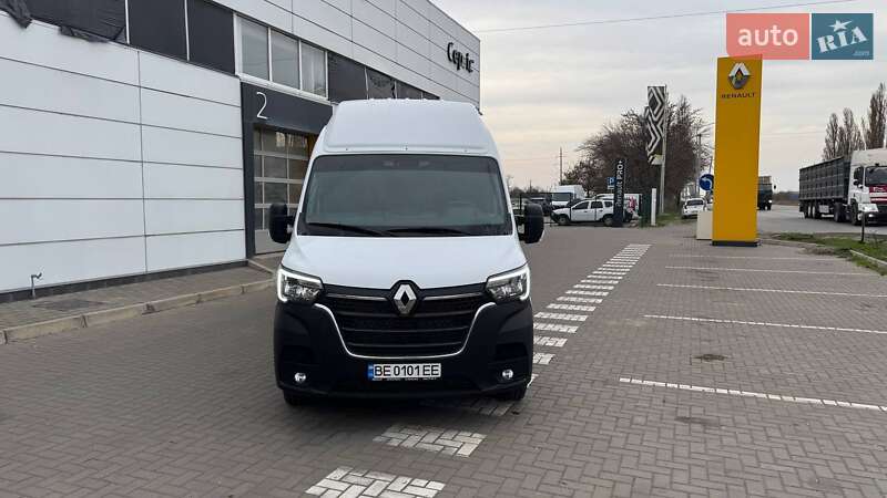 Renault Master 2023