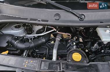 Грузовой фургон Renault Master 2018 в 