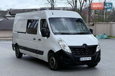 Грузопассажирский фургон Renault Master 2016 в 