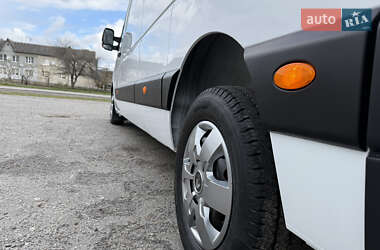 Вантажний фургон Renault Master 2021 в 