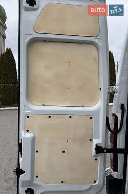 Вантажний фургон Renault Master 2021 в 