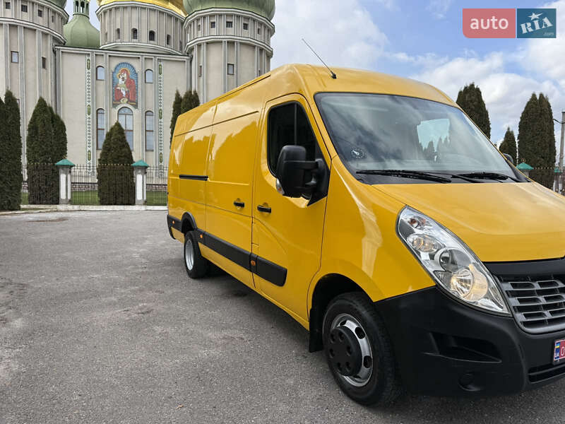 Грузовой фургон Renault Master 2017 в 