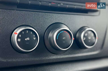 Грузовой фургон Renault Master 2019 в 