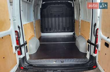 Грузовой фургон Renault Master 2015 в 