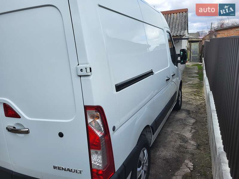 Грузовой фургон Renault Master 2015 в Житомире