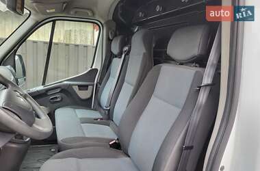 Грузовой фургон Renault Master 2015 в 
