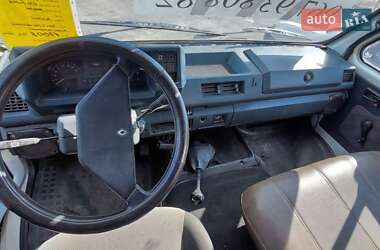 Грузовой фургон Renault Master 1992 в 