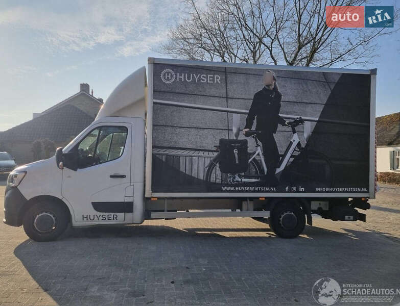 Вантажний фургон Renault Master 2021 в Львові