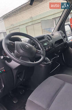 Другие грузовики Renault Master 2017 в 
