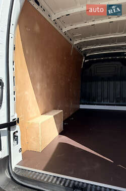 Грузовой фургон Renault Master 2020 в 