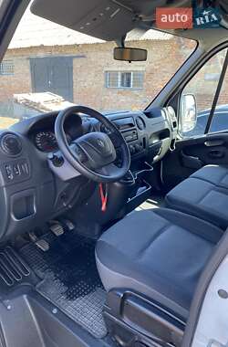 Грузовой фургон Renault Master 2019 в 