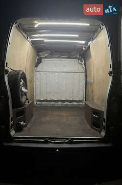 Грузовой фургон Renault Master 2005 в 