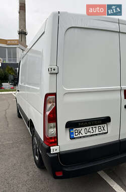 Грузовой фургон Renault Master 2017 в 