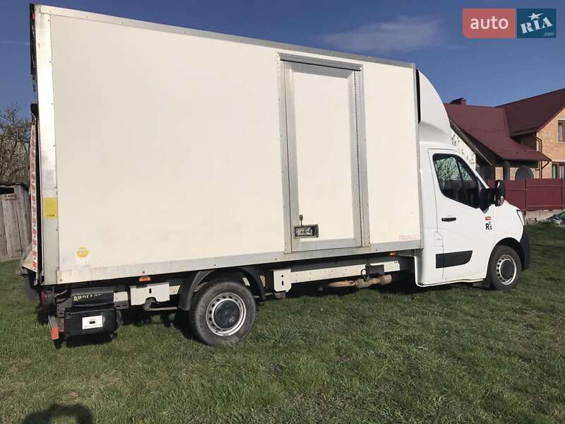 Renault Master 2021