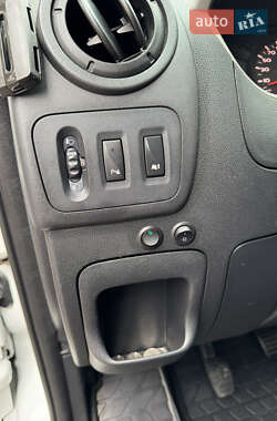 Микроавтобус Renault Master 2015 в 