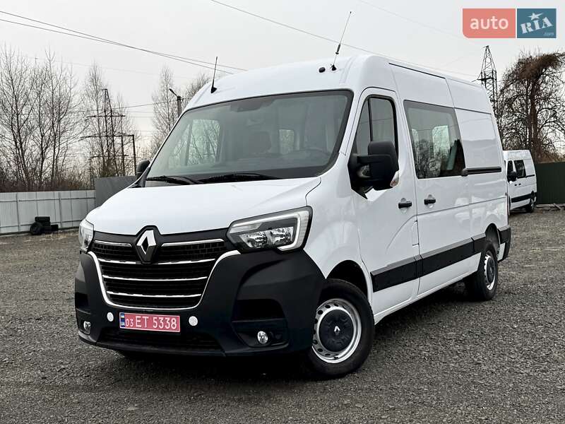 Грузовой фургон Renault Master 2021 в 