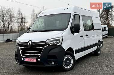 Грузовой фургон Renault Master 2021 в 