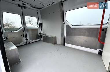Грузовой фургон Renault Master 2021 в 