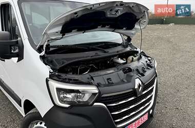 Грузовой фургон Renault Master 2021 в 