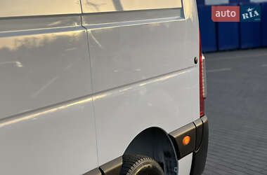 Вантажний фургон Renault Master 2021 в 
