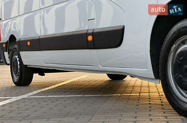 Вантажний фургон Renault Master 2021 в 