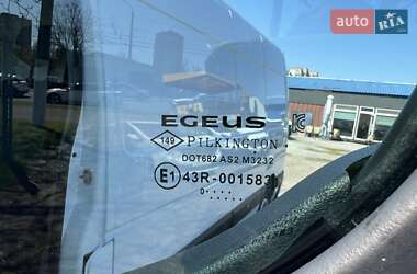 Вантажний фургон Renault Master 2020 в 
