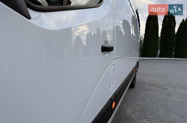 Вантажний фургон Renault Master 2021 в 