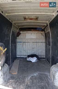 Грузопассажирский фургон Renault Master 2004 в 