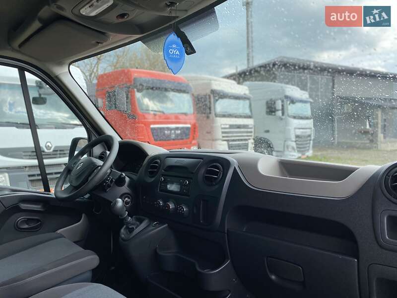 Вантажний фургон Renault Master 2018 в Хусті