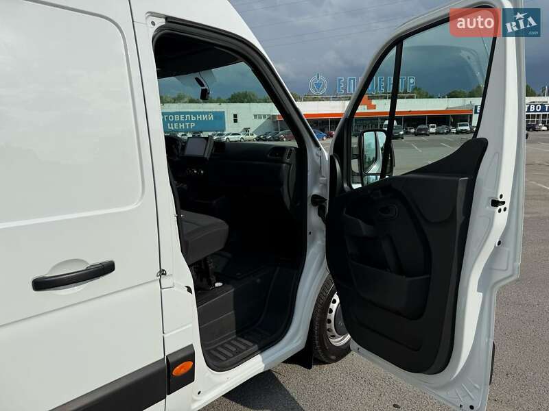 Вантажний фургон Renault Master 2023 в Ужгороді фото 53 Вантажний фургон Renault Master 2023 в Ужгороді