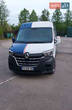 Грузовой фургон Renault Master 2021 в 