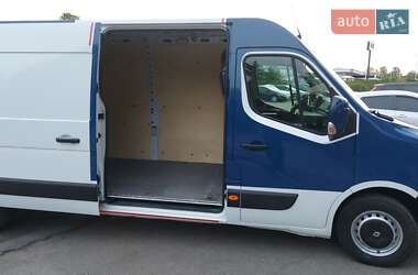 Грузовой фургон Renault Master 2021 в 