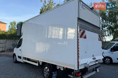 Грузовой фургон Renault Master 2022 в 