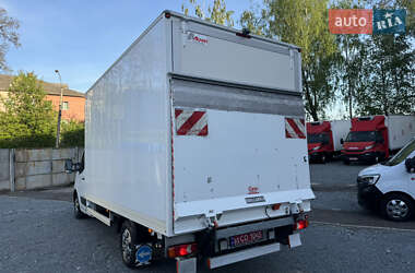 Грузовой фургон Renault Master 2022 в 