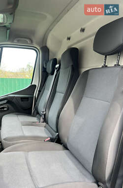 Грузовой фургон Renault Master 2019 в 