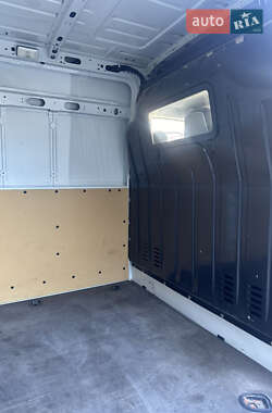 Грузовой фургон Renault Master 2021 в 