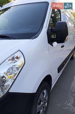 Грузовой фургон Renault Master 2018 в 
