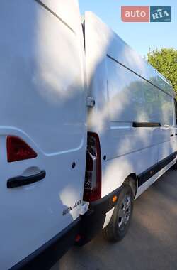 Грузовой фургон Renault Master 2018 в 
