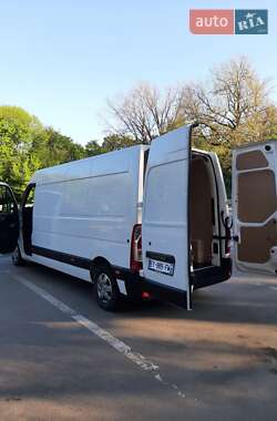 Грузовой фургон Renault Master 2018 в 