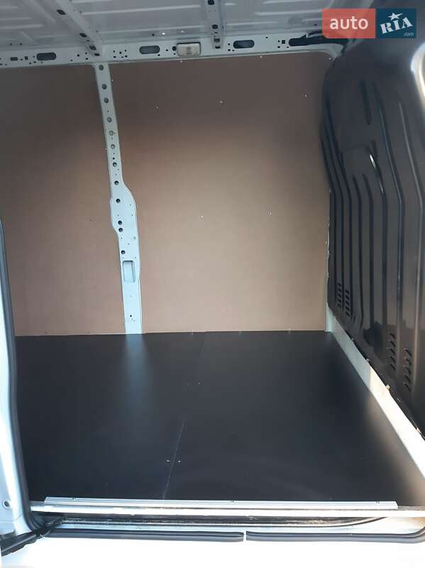 Грузовой фургон Renault Master 2018 в Полтаве