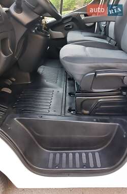 Грузовой фургон Renault Master 2018 в 