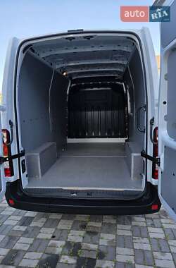 Інші автобуси Renault Master 2023 в 