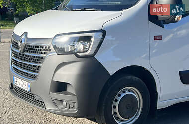 Грузовой фургон Renault Master 2022 в 